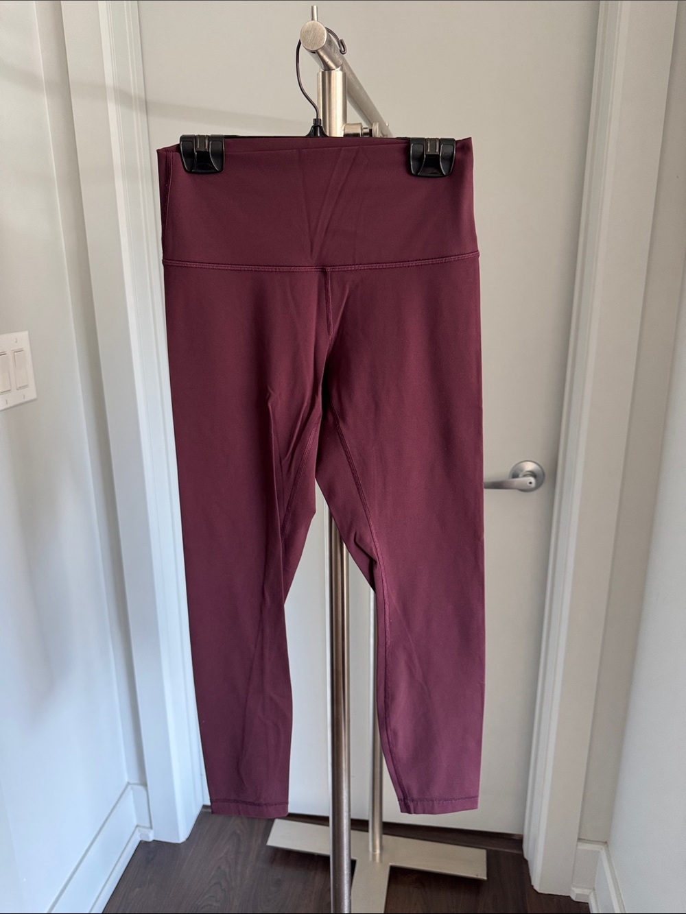 lululemon 25” Wunder Under Leggings in Burgundy